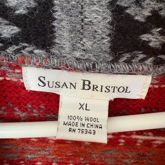 Susan Bristol Red and Gray Patterned Cardigan - Picture 3 of 4